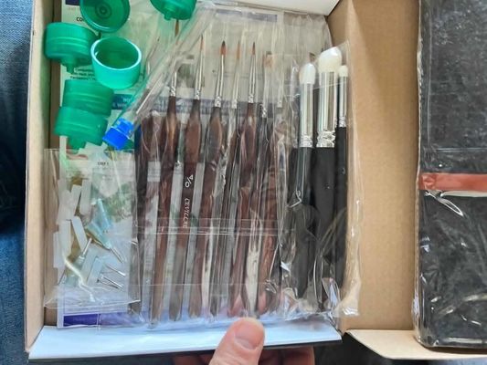 قلم‌موهای مدل‌سازی دقیق برای جزئیات، ساخت و رنگ‌آمیزی مدل‌های مقیاسی